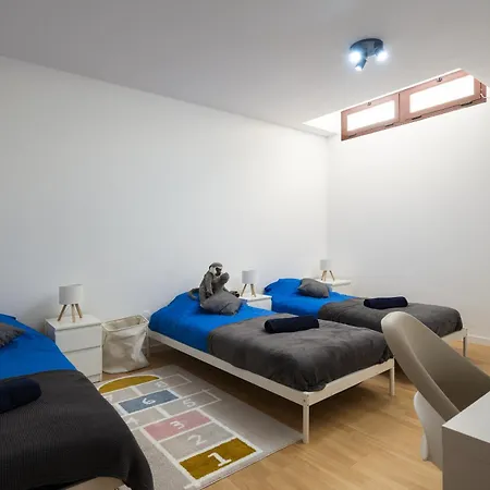 Villa Padel Whit Pool - By Hdproperties