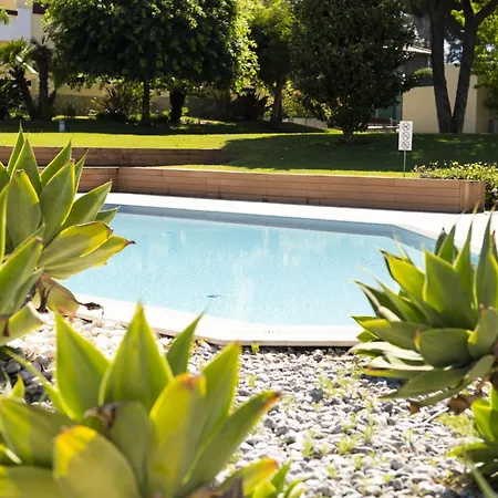 Padel Whit Pool - By Hdproperties