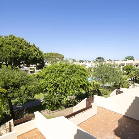 Padel Whit Pool - By Hdproperties