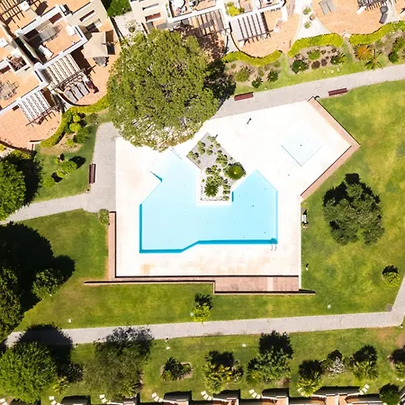 Villa Padel Whit Pool - By Hdproperties